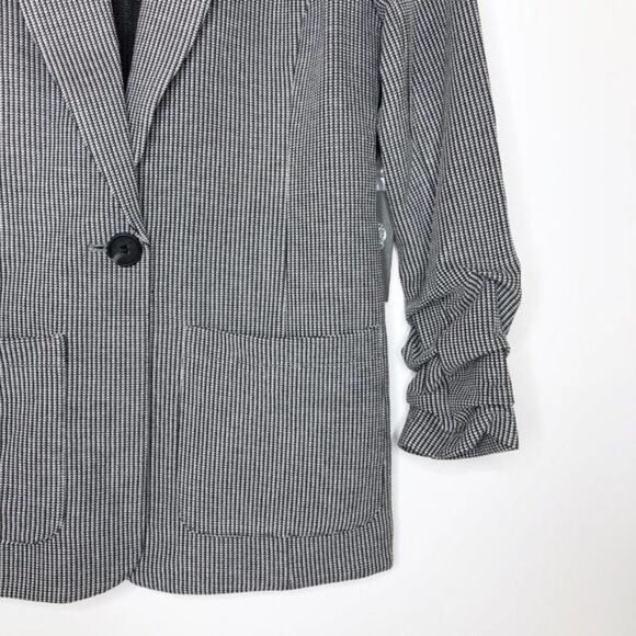 VINCE CAMUTO Ruched Sleeve Mini Houndstooth Jacket - Picture 4 of 8